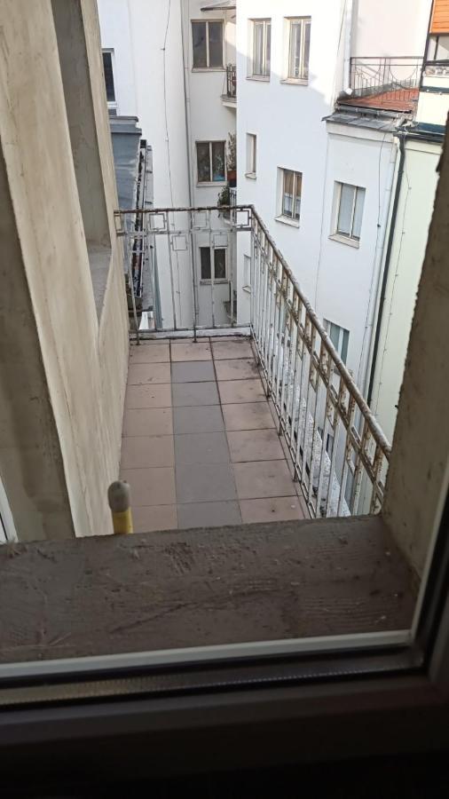 Bydlení v centru OV blízko Stodolní, bez výtahu Ostrava Exterior foto
